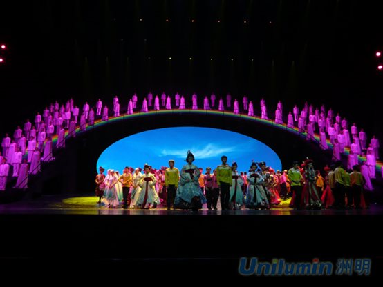 国度大剧院LED异形屏.jpg